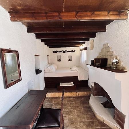 Lindia Athena Traditional House Карпатос Екстериор снимка